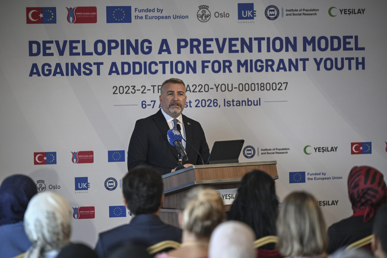 - Projeyle göçmen gençlerin bağımlılık risklerine karşı farkındalıklarının artırılması ve