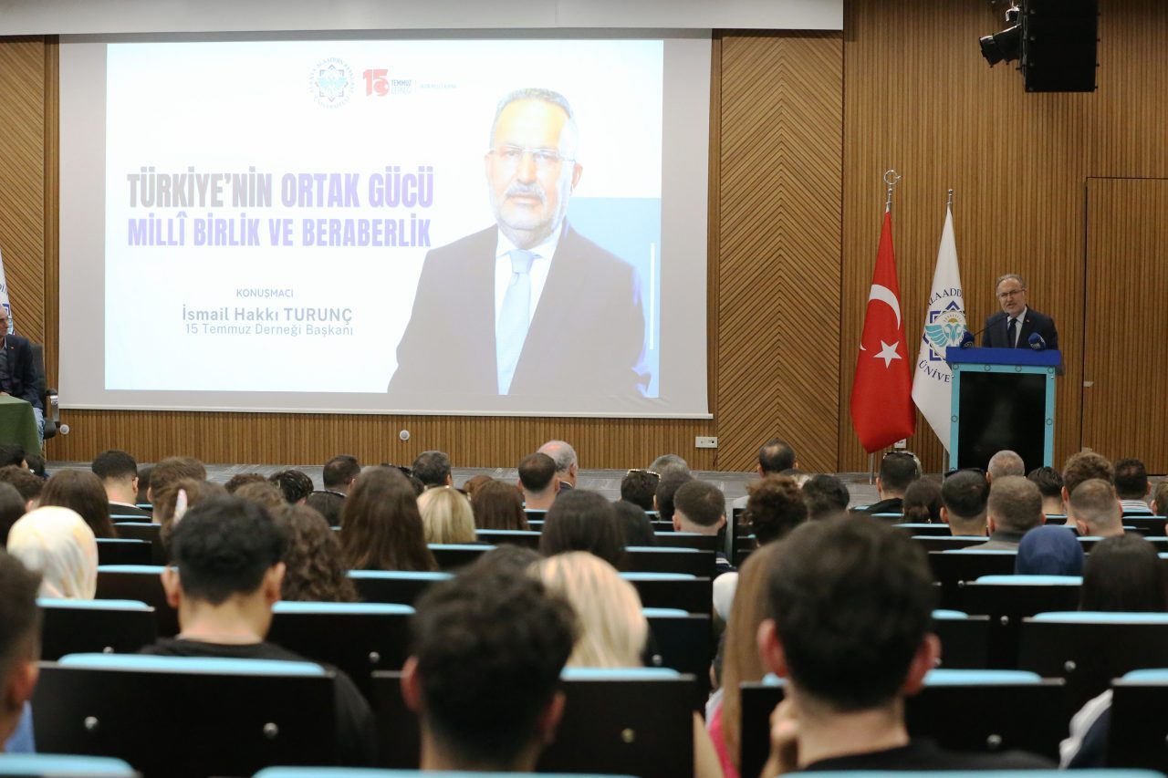 - "(15 Temmuz'da) Burada tokadı yiyenler sadece piyonlar değil, geri