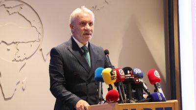 BURSA (AA) – Türkiye'nin önemli mobilya üretim merkezlerinden Bursa'nın İnegöl
