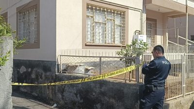 ADANA (AA) – Adana'nın Kozan ilçesinde güneş enerjisi tamiri için