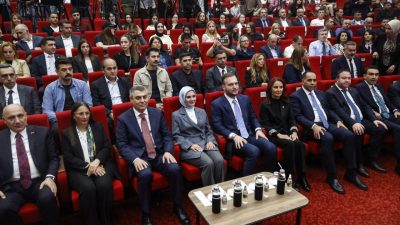 - "Bakanlık olarak, Sıfır Atık vizyonunu daha fazla aileye, haneye,