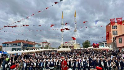 AKSARAY (AA) – Aksaray'da "5. Geleneksel Ağaçören Ceviz Festivali" ceviz