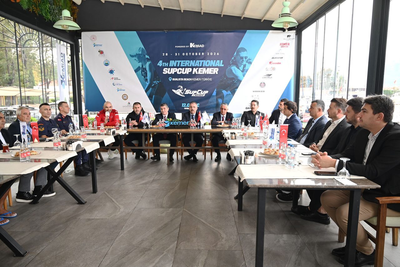 ANTALYA (AA) – Antalya'nın Kemer ilçesinde bu yıl 4'üncüsü düzenlenen