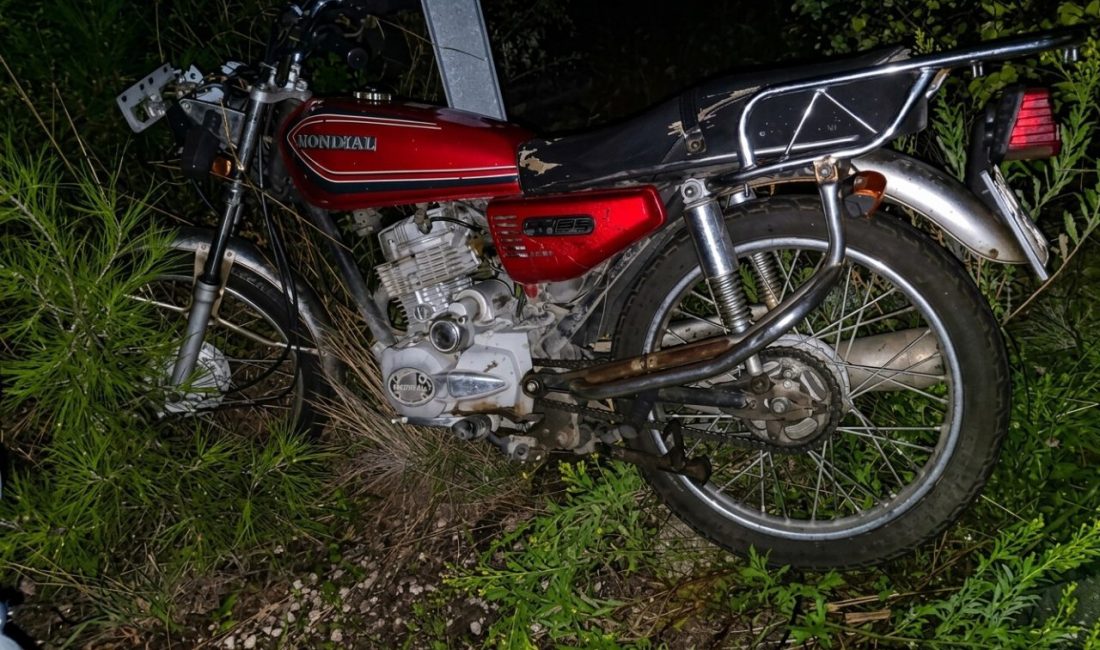 ANTALYA (AA) – Antalya'nın Serik ilçesinde devrilen motosikletin sürücüsü hayatını