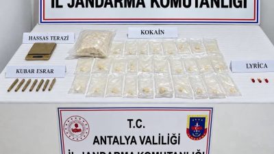 ANTALYA (AA) – Antalya'nın Manavgat ve Aksu ilçelerinde düzenlenen uyuşturucu