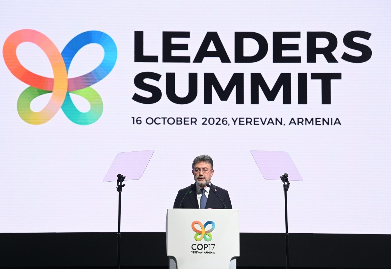 - "Türkiye, üç biyocoğrafik bölgenin kesişiminde yer alan, zengin biyolojik