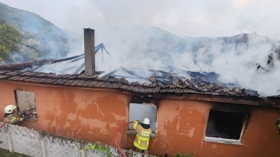 BALIKESİR (AA) – Balıkesir'in Manyas ilçesinde, yangın çıkan evde 1