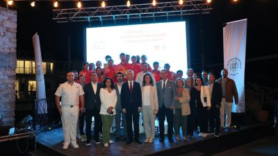 - ILCA 7 erkekler 19 yaş altı kategorisinde milli sporcu