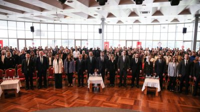 - Cumhurbaşkanlığı İletişim Başkan Yardımcısı İlhami Giray Şahin:
- "İletişim Başkanlığı