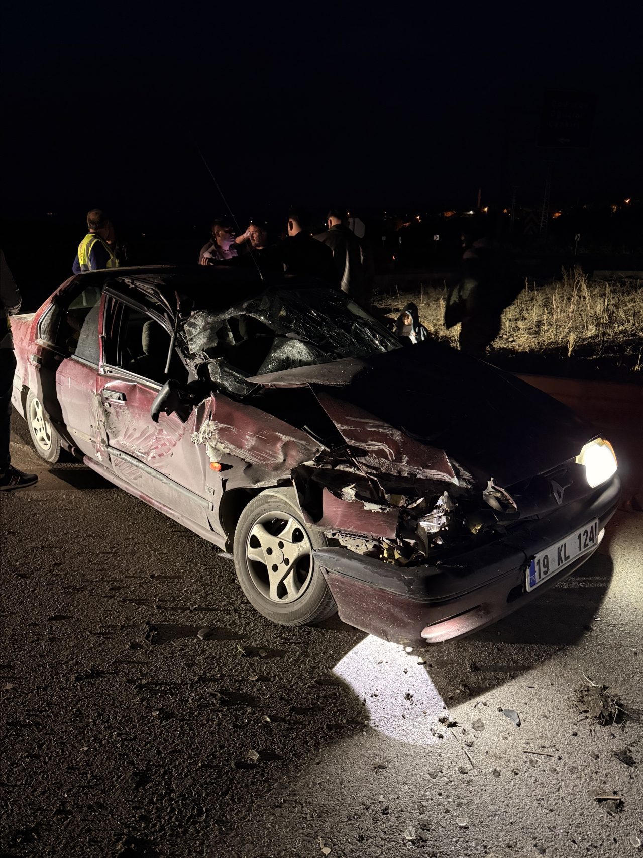 ÇORUM (AA) – Çorum'un Dodurga ilçesinde otomobille traktörün çarpıştığı kazada