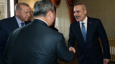 İSTANBUL (AA) – Cumhurbaşkanı Recep Tayyip Erdoğan, Kamboçya Başbakanı Hun