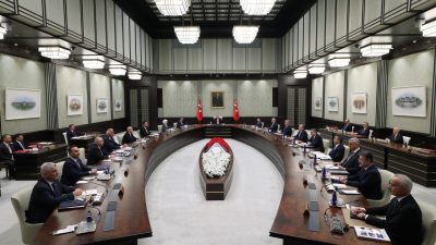 ANKARA (AA) – Cumhurbaşkanlığı Kabinesi, Cumhurbaşkanı Recep Tayyip Erdoğan başkanlığında