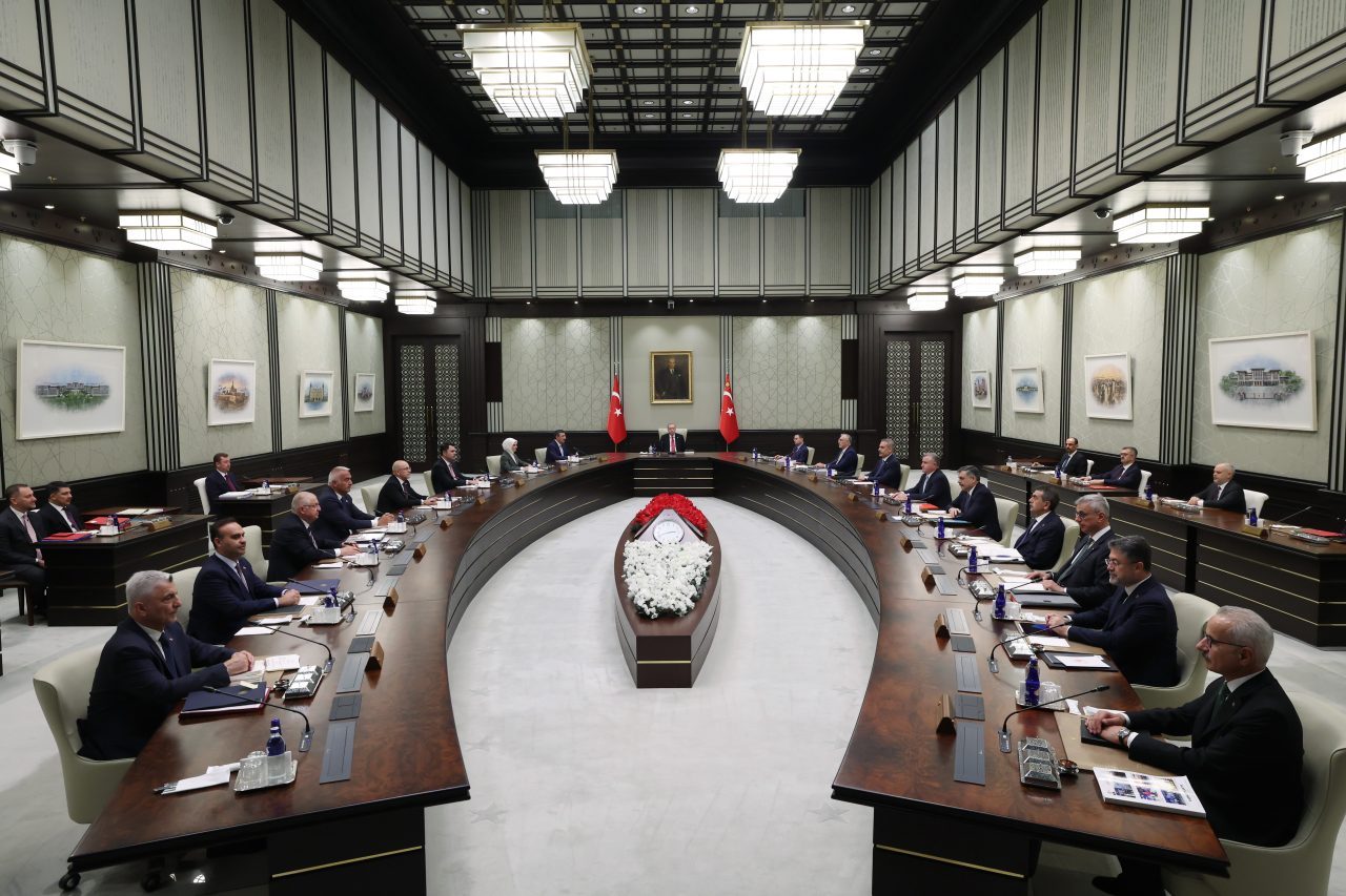 ANKARA (AA) – Cumhurbaşkanlığı Kabinesi, Cumhurbaşkanı Recep Tayyip Erdoğan başkanlığında