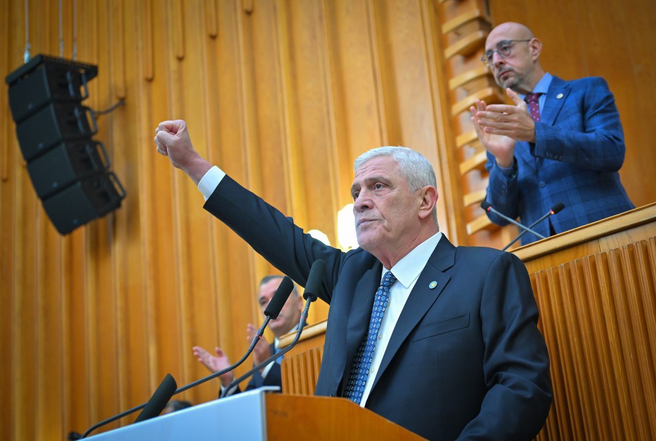 - "(Fon soruşturmaları) Bu münferit bir olay, bir magazin olayı