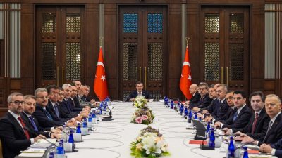 ANKARA (AA) – Ekonomi Koordinasyon Kurulu (EKK), Cumhurbaşkanı Yardımcısı Cevdet