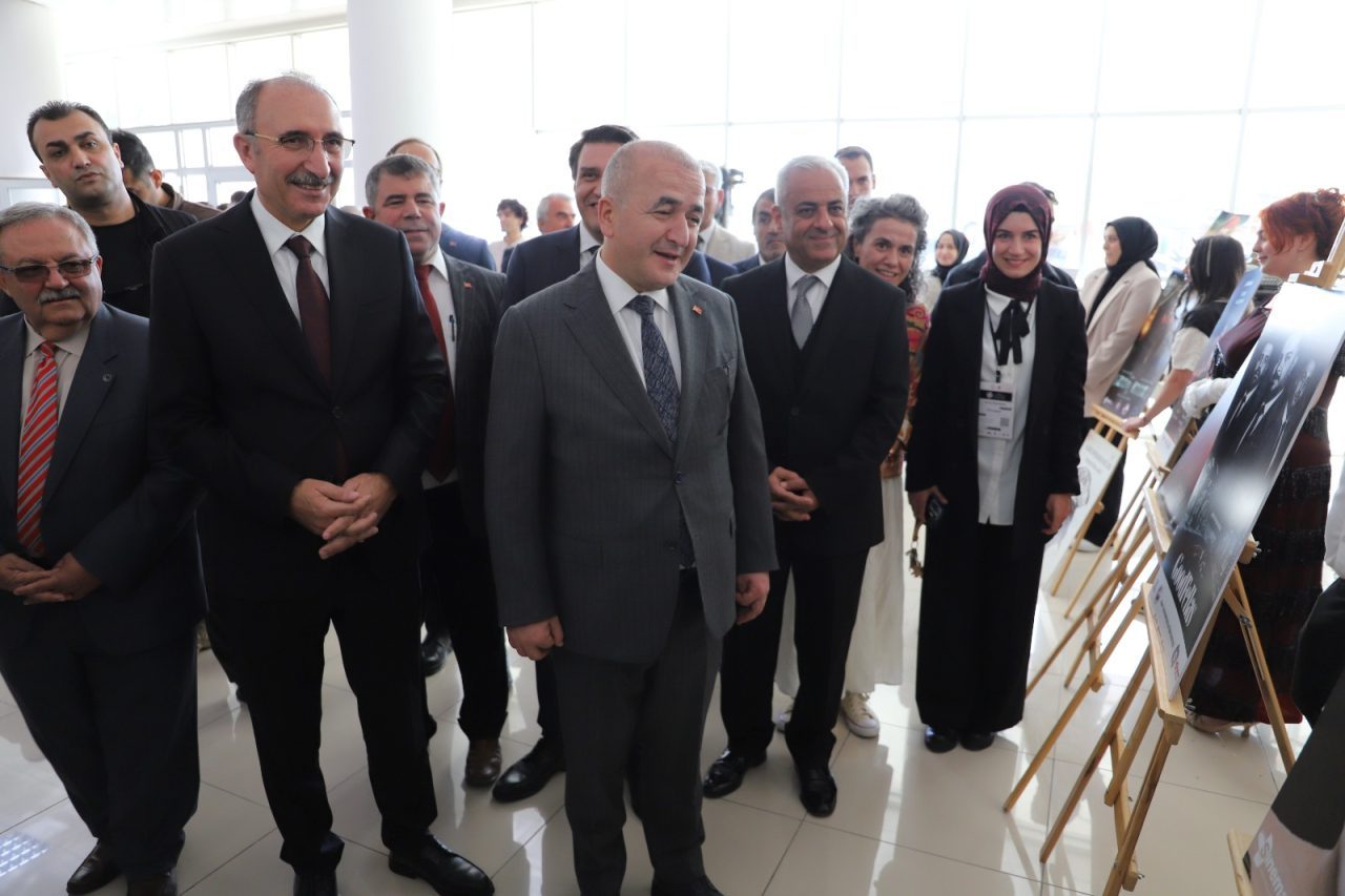 ELAZIĞ (AA) – Elazığ'da bu yıl 3'üncüsü düzenlenen "Fırat Kısa