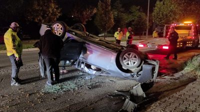 ERZİNCAN (AA) – Erzincan'da hafif ticari araç ile otomobilin çarpışması