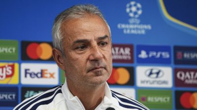 - Fenerbahçe Teknik Direktörü İsmail Kartal:
- "Rakibe karşı 3 farklı