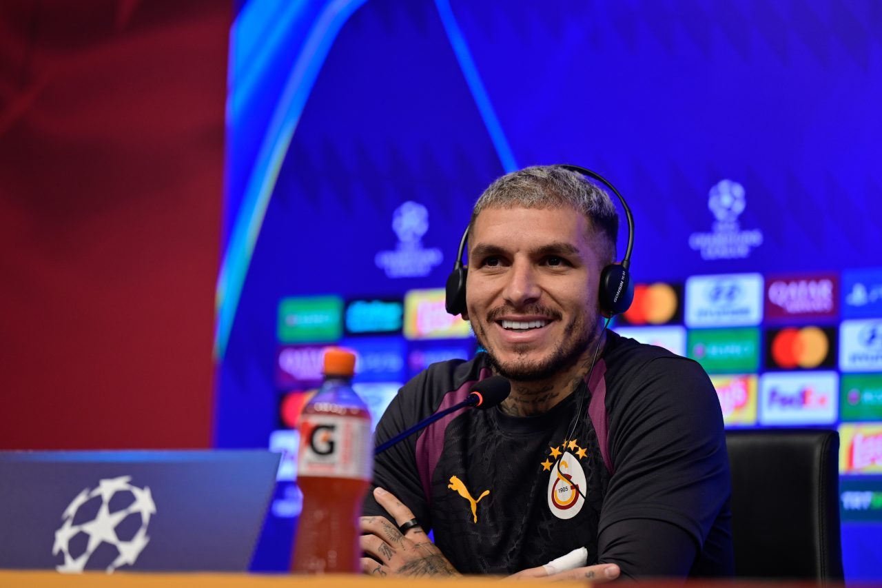 - Galatasaray'ın Uruguaylı oyuncusu Lucas Torreira:
- "Şampiyonlar Ligi gecelerinde daha