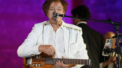 MANİSA (AA) – Balkan müziğinin usta isimlerinden Goran Bregovic, Manisa'nın