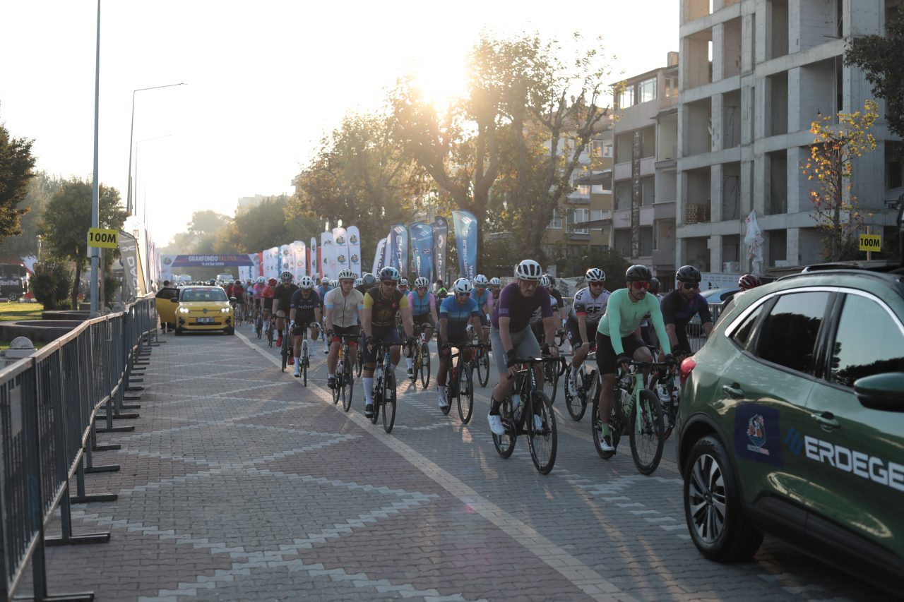 YALOVA (AA) – Yalova'da bu yıl ikincisi gerçekleştirilen "Gran Fondo