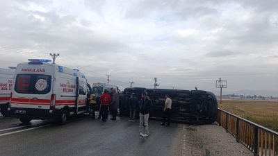 HAKKARİ (AA) – Hakkari'nin Yüksekova ilçesinde öğrenci servisinin devrilmesi sonucu