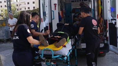 HATAY (AA) – Hatay'ın Dörtyol ilçesinde iki otomobilin çarpışması sonucu