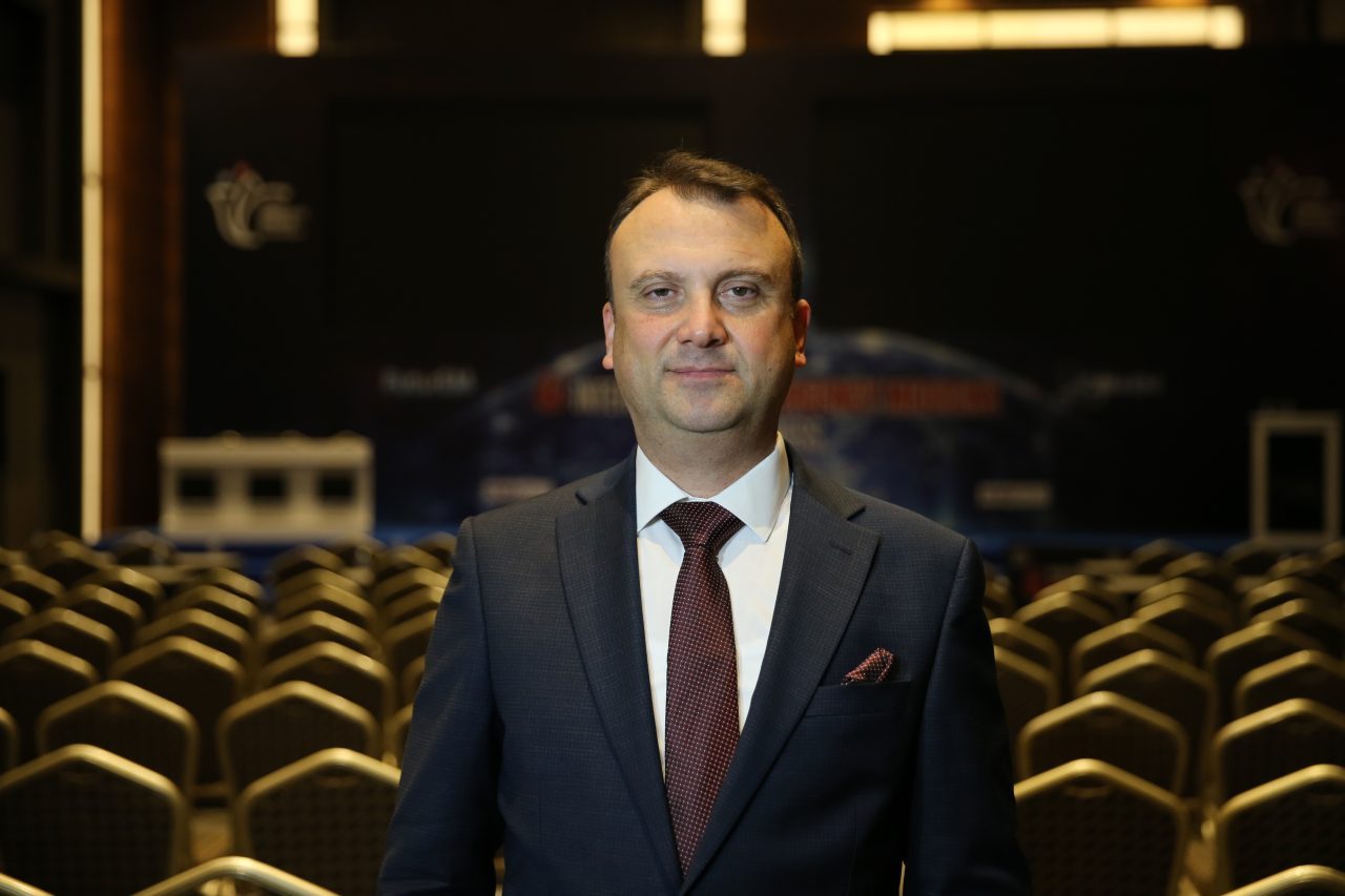 - 6. Uluslararası Acil Tıp Kongresi Başkanı Prof. Dr. İsmail