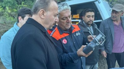 - Mahsur kalan 13 kişiyi kurtarma çalışmaları sürüyor
