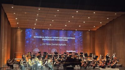 - İDSO DenizBank Konserleri kapsamında Atatürk Kültür Merkezi'nde gerçekleştirilen konseri