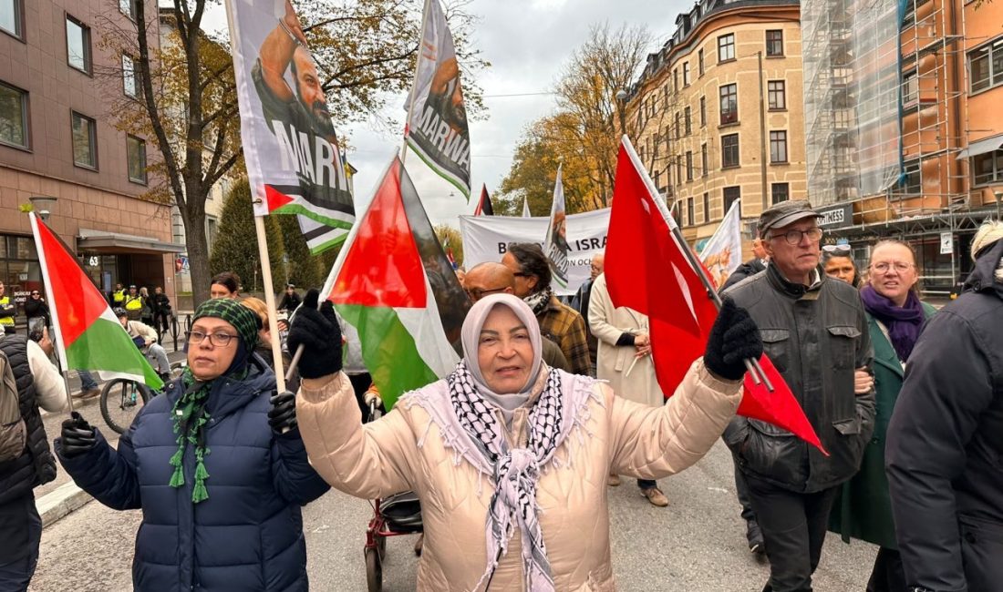 STOCKHOLM (AA) – İsveç'in başkenti Stockholm’de toplanan yüzlerce kişi, İsrail'in
