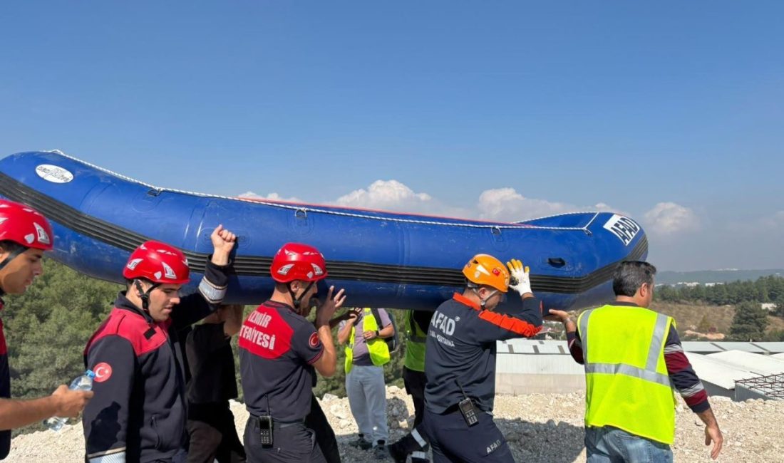 İZMİR (AA) – İzmir'in Buca ilçesinde, katı atık döküm sahasındaki
