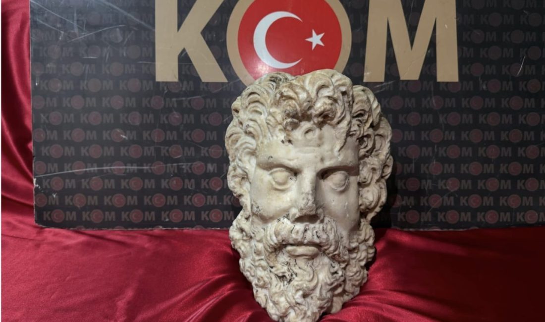 İZMİR (AA) – İzmir'in Konak ilçesinde, Roma dönemine ait ve