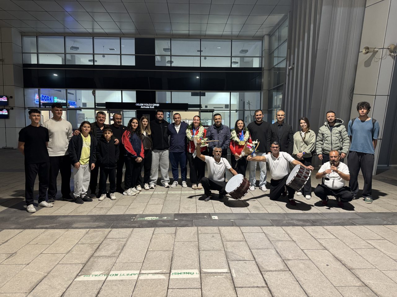 KAHRAMANMARAŞ (AA) – Yunanistan'da düzenlenen Plak Atışları Avrupa Şampiyonası'nda altın