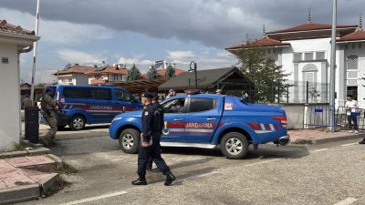 KASTAMONU (AA) – Kastamonu'nun Taşköprü ilçesinde aynı aileden 4 kişinin