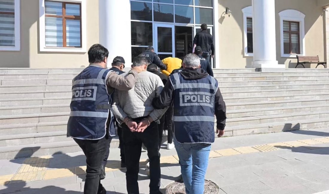 KIRŞEHİR (AA) – Kırşehir'de yürütülen dolandırıcılık soruşturması kapsamında gözaltına alınan