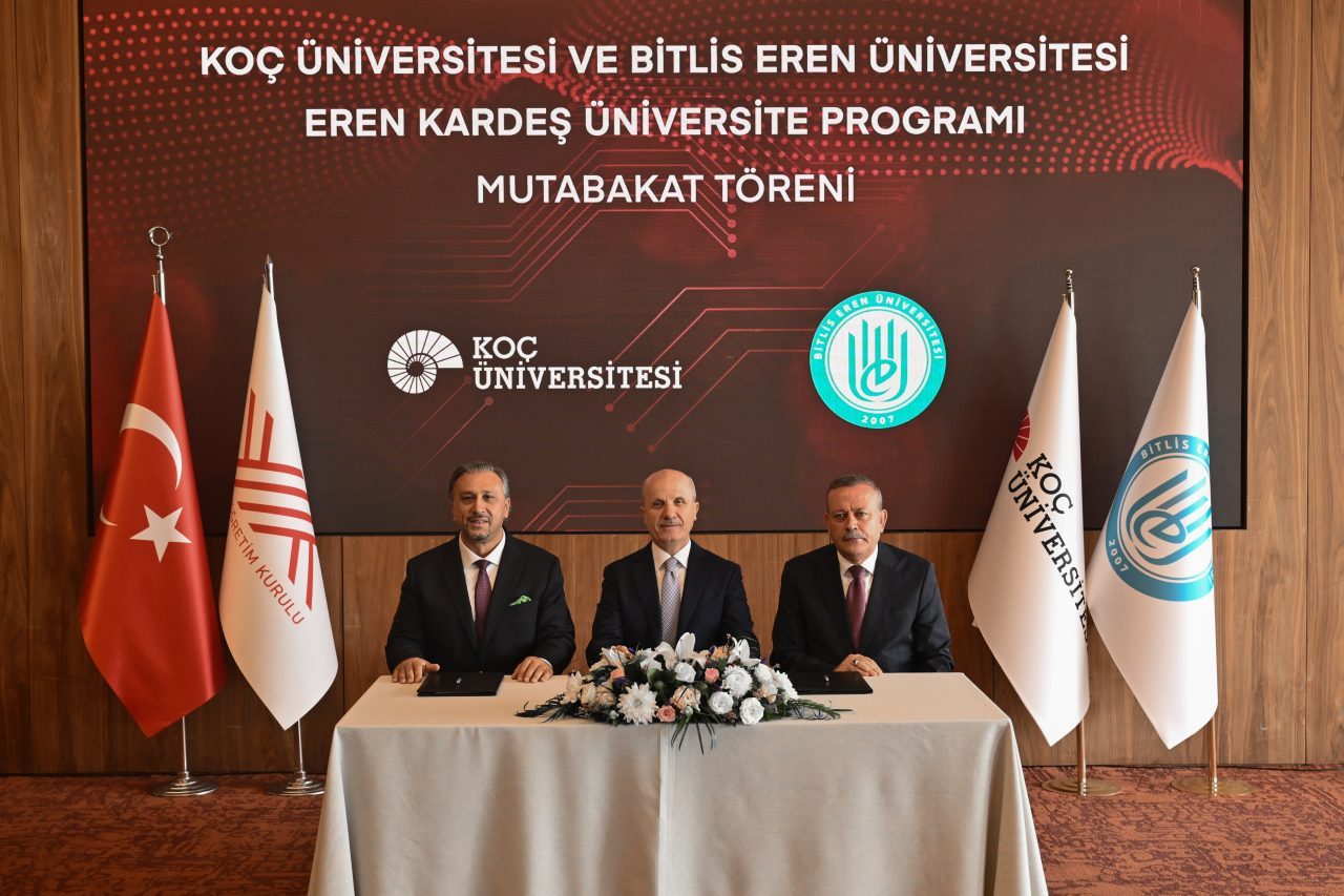 - YÖK Başkanı Erol Özvar:
- "İstanbul ile Bitlis arasında kurulacak
