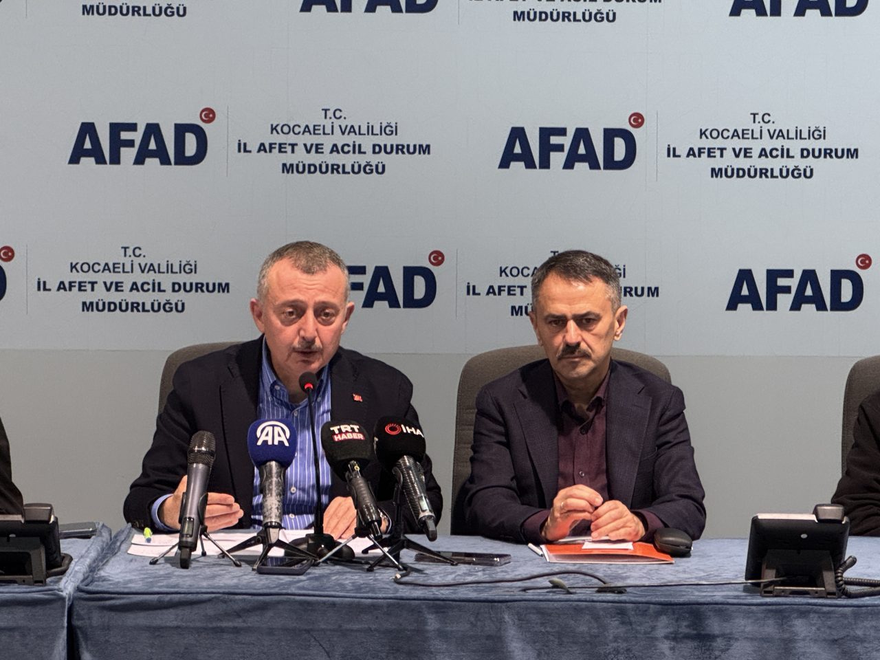 KOCAELİ (AA) – Kocaeli'de sağanağın ardından hasar tespit ve temizlik