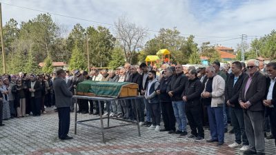 KONYA (AA) – Manisa'nın Akhisar ilçesinde, çekicinin tur otobüsüne çarptığı