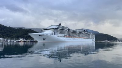 MUĞLA (AA) – Muğla'nın Marmaris ilçesine, Panama bayraklı "MSC Divina"