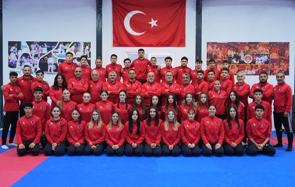 ANKARA (AA) – Türkiye'den 35 sporcunun mücadele edeceği Dünya 21