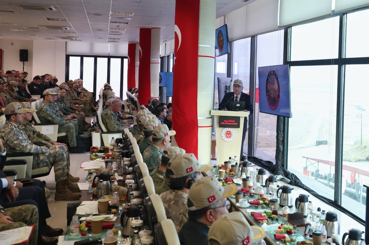 - "Güçlü orduların en büyük dayanağı, yüksek görev bilincine sahip,