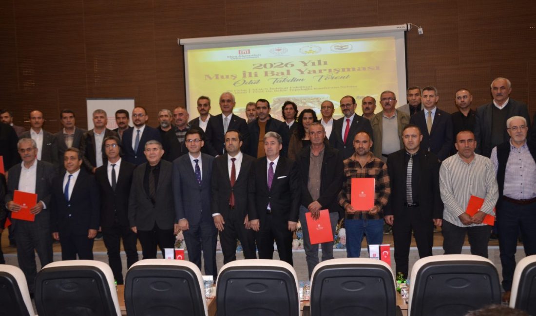 MUŞ (AA) – Muş'ta düzenlenen bal yarışmasında dereceye giren üreticiler