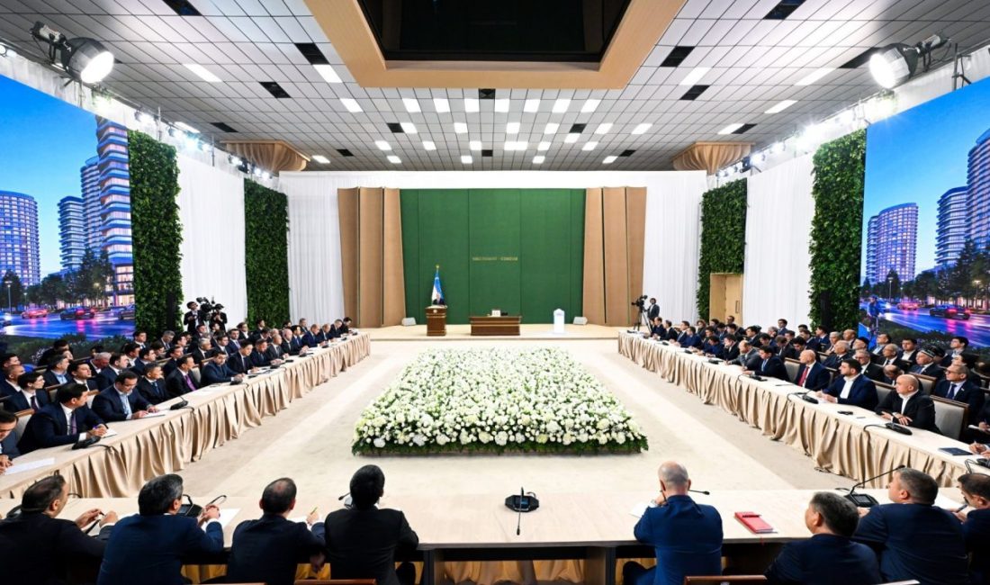 TAŞKENT (AA) – Özbekistan Cumhurbaşkanı Şevket Mirziyoyev, başkent Taşkent'in bitişiğinde