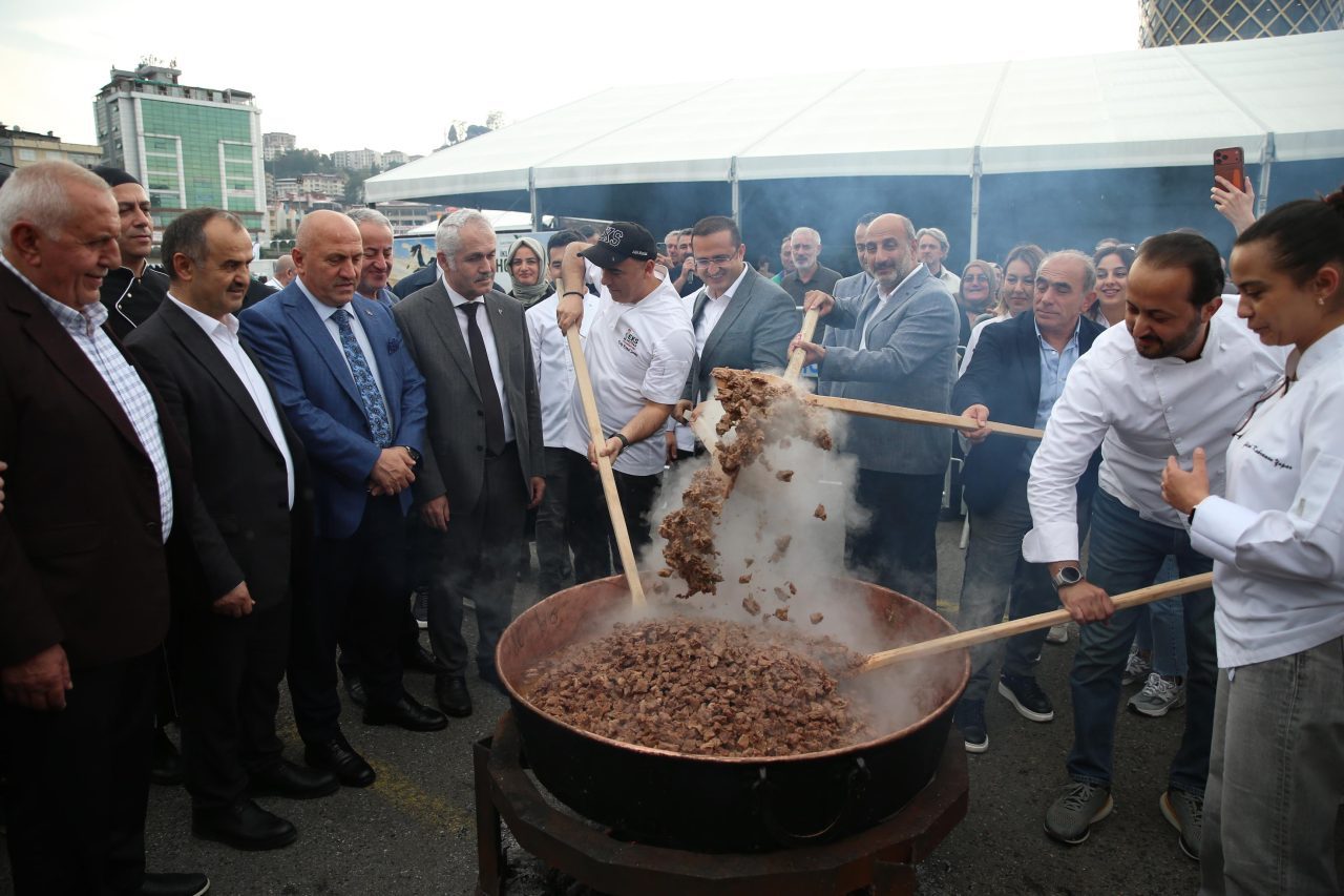 RİZE (AA) – Rize'nin yöresel lezzetlerinin tanıtıldığı "6. GastroRize Günleri"