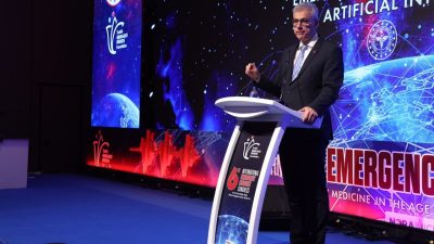 - "Bugün 3 bin 600'ü aşkın acil sağlık hizmetleri istasyonumuz