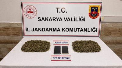 SAKARYA (AA) – Sakarya'da düzenlenen uyuşturucu operasyonunda gözaltına alınan 3