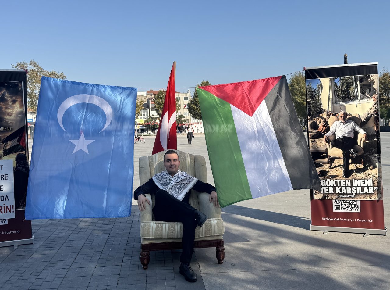 SAKARYA (AA) – Sakarya'da vatandaşlar, İsrail'in 3 yıldır Gazze'de devam