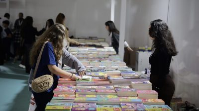 SAMSUN (AA) – Samsun Büyükşehir Belediyesi tarafından düzenlenen Samsun Kitap