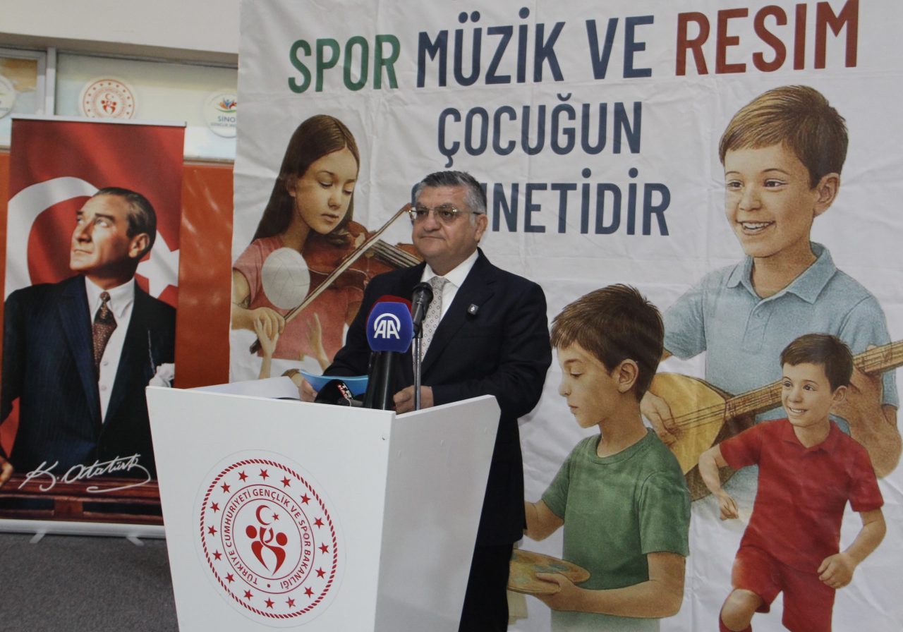 SİNOP (AA) – Sinop'ta iki yıl önce hayata geçirilen "Müzik,